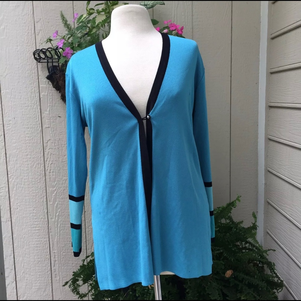 EXCLUSIVELY MISOOK Black/Aqua Cardigan XS
